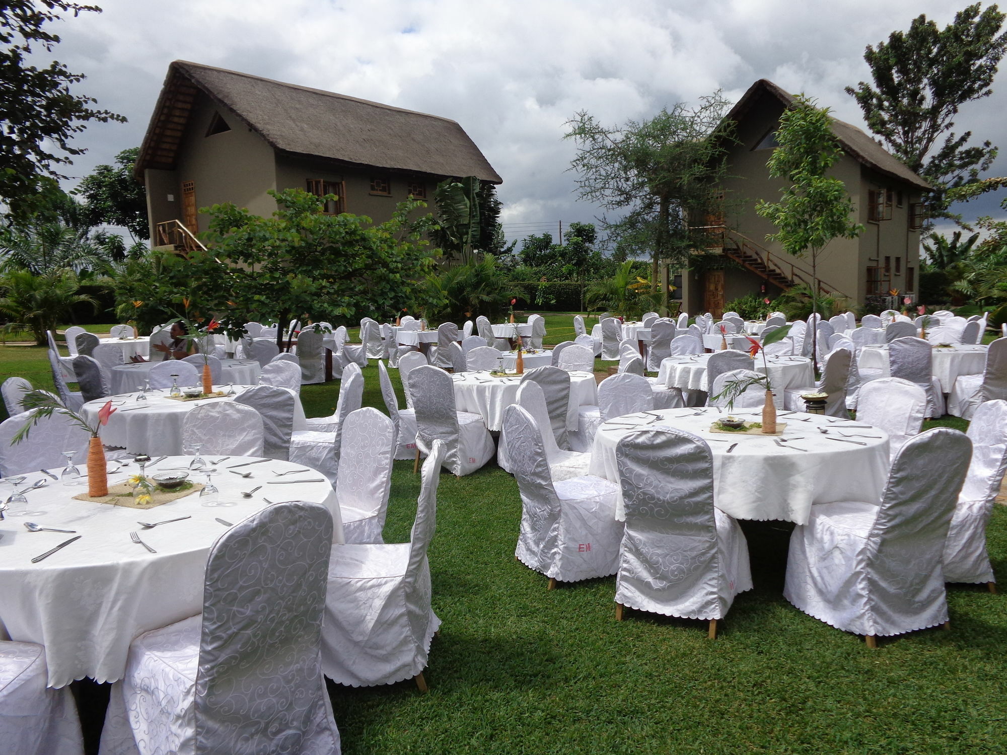 Weru Weru River Lodge Exterior photo